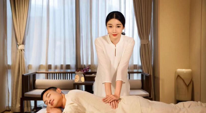 我和老板去的一家贵阳花溪区高级足疗SPA男士会所_我给朋友介绍了这家